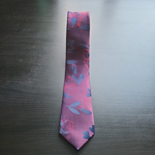 Next tailoring red - next, tie